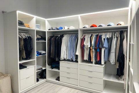 Villa for sale in L'Alfàs del Pi, Alicante, Spain 4 bedrooms, 350 sq.m. No. 149977 - photo 13