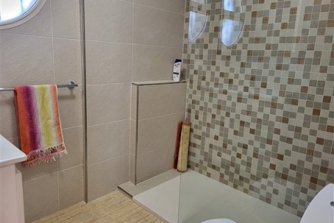 Villa en venta en Villamartin, Alicante, España 3 dormitorios, 100 m2 No. 149974 - foto 10