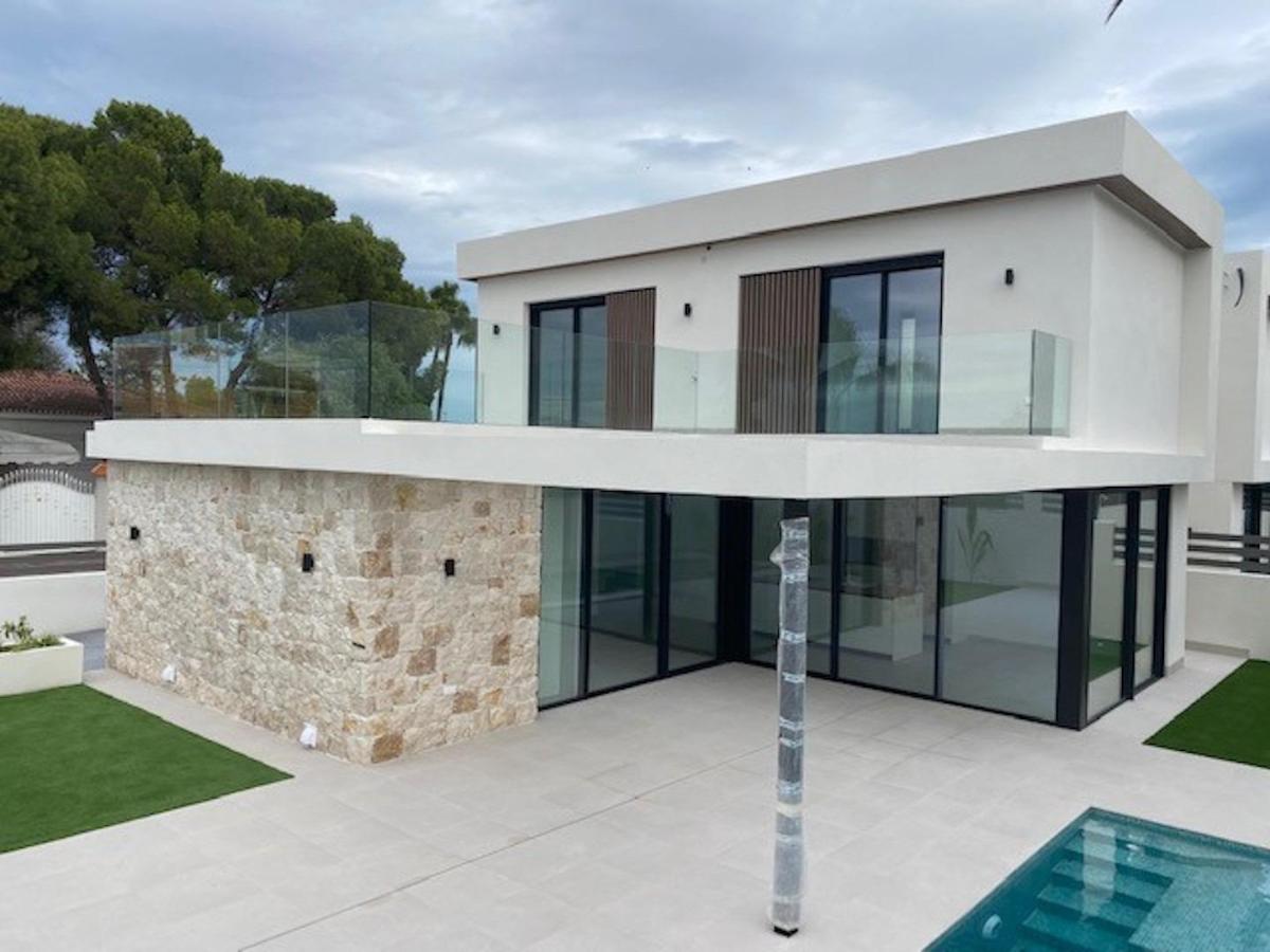 Villa en Alicante, España 3 dormitorios, 130 m2 No. 112922