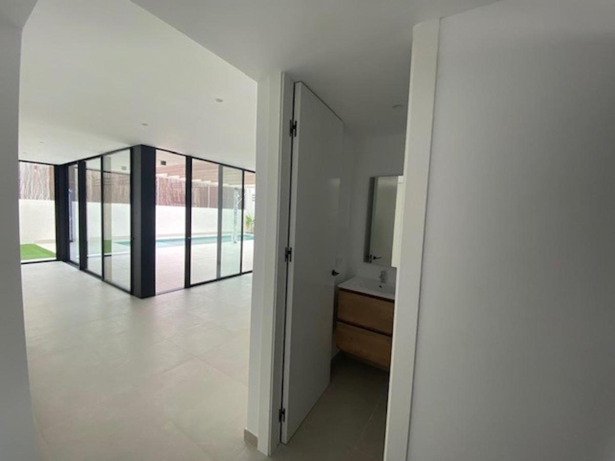 Villa en Alicante, España 3 dormitorios, 130 m2 No. 112922