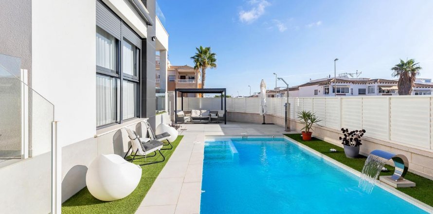 Villa Alicante, Spanien 2 Schlafzimmer, 147 m2 Nr. 112964