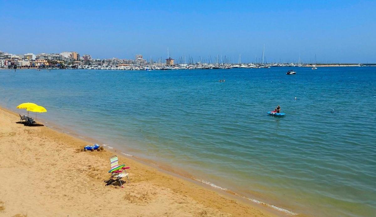 Apartment in Torrevieja, Alicante, Spain 3 bedrooms, 105 sq.m. No. 112926