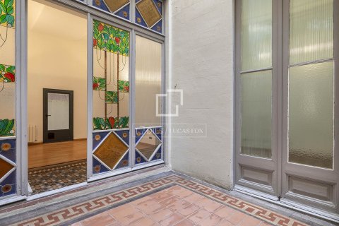 Huoneisto vuokrattavana Barcelona, Espanja, 3 makuuhuonetta, 167 m2 No. 192873 - kuva 24