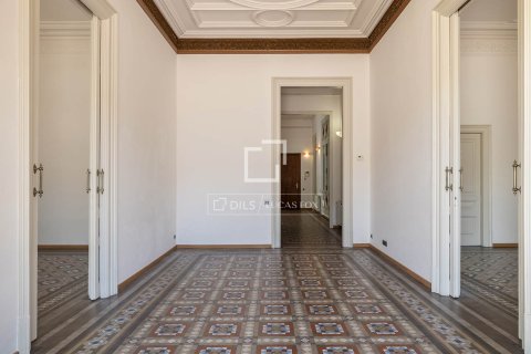 Huoneisto vuokrattavana Barcelona, Espanja, 3 makuuhuonetta, 167 m2 No. 192873 - kuva 5
