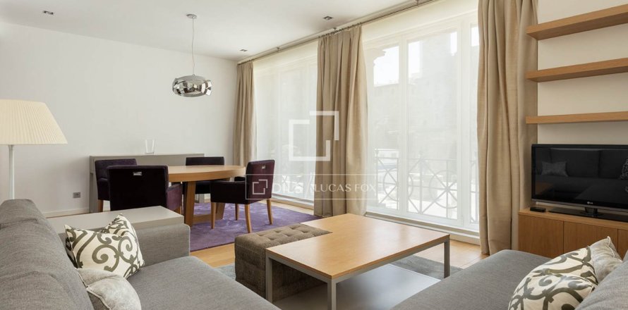 Huoneisto Barcelona, Espanja 1 makuuhuone, 75 m2 No. 192870