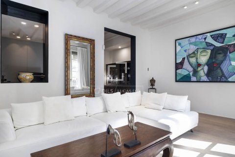 Huoneisto vuokrattavana Barcelona, Espanja, 2 makuuhuonetta, 109 m2 No. 192872 - kuva 3