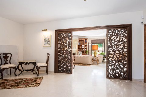 Huvila vuokrattavana Sant Cugat Del Valles, Barcelona, Espanja, 5 makuuhuonetta, 593 m2 No. 192869 - kuva 25