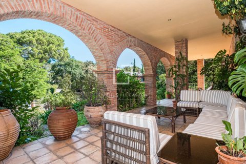 Huvila vuokrattavana Sant Cugat Del Valles, Barcelona, Espanja, 5 makuuhuonetta, 593 m2 No. 192869 - kuva 9