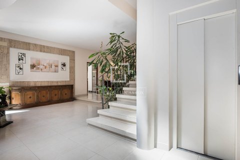 Huvila vuokrattavana Sant Cugat Del Valles, Barcelona, Espanja, 5 makuuhuonetta, 593 m2 No. 192869 - kuva 27