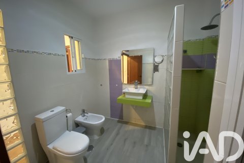 Casa adosada en venta en Chiclana de la Frontera, Cádiz, España 6 dormitorios, 227 m2 No. 173286 - foto 17