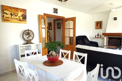 Hus till salu i Cambrils, Tarragona, Spanien 4 sovrum, 111 kvm. Nr. 173353 - foto 4