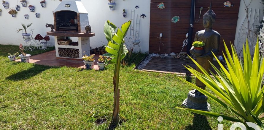 Hus i Cambrils, Tarragona, Spanien 4 sovrum, 111 kvm. Nr. 173353