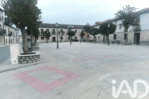 Villa zum Verkauf in Villanubla, Valladolid, Spanien 5 Schlafzimmer, 444 m2 Nr. 196643 - Foto 1