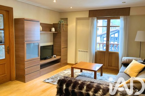 Wohnung zum Verkauf in Navarre, Spanien 2 Schlafzimmer, 84 m2 Nr. 196644 - Foto 1
