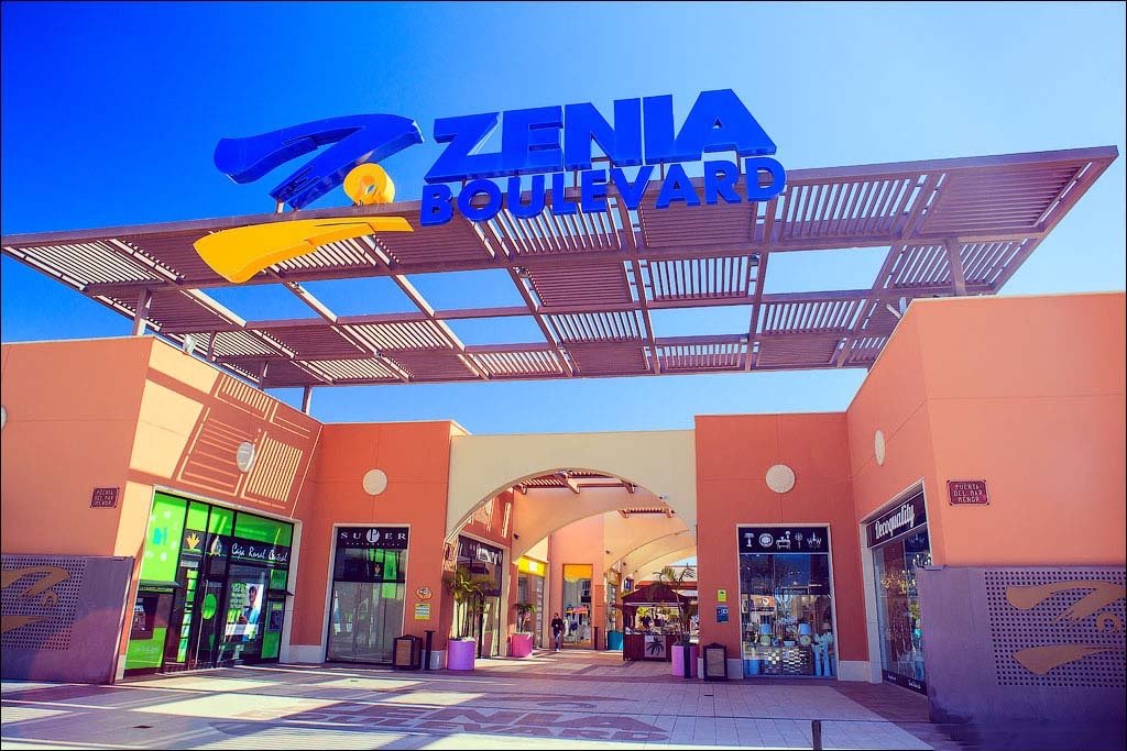 Квартира в Аликанте, Испания 3 спальни, 244м2 №144807