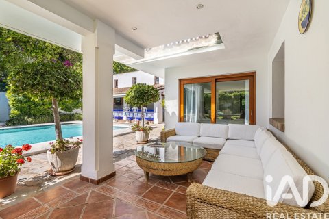 Hus till salu i Estepona, Malaga, Spanien 5 sovrum, 600 kvm. Nr. 173068 - foto 22