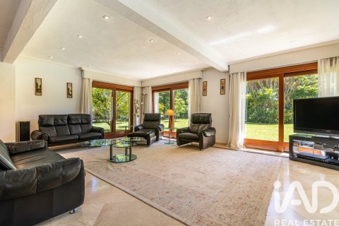 Hus till salu i Estepona, Malaga, Spanien 5 sovrum, 600 kvm. Nr. 173068 - foto 2