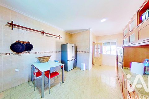 Casa in vendita a Dolores, Alicante, Spagna 3 camere da letto, 218.9 mq. N° 173062 - foto 16