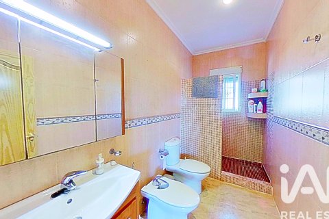 Casa in vendita a Dolores, Alicante, Spagna 3 camere da letto, 218.9 mq. N° 173062 - foto 10