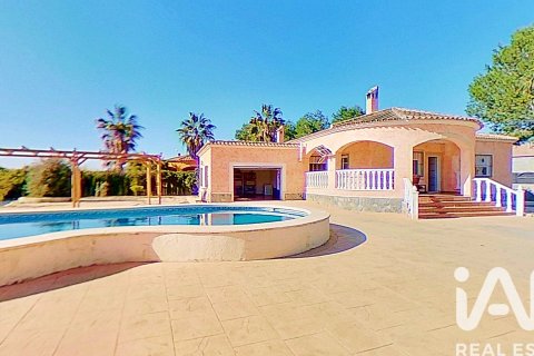 Casa in vendita a Dolores, Alicante, Spagna 3 camere da letto, 218.9 mq. N° 173062 - foto 1