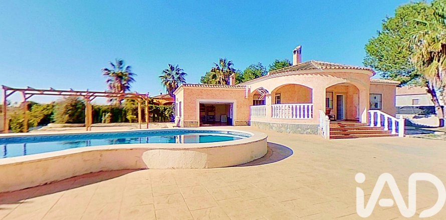 Casa a Dolores, Alicante, Spagna 3 camere da letto, 218.9 mq. N° 173062