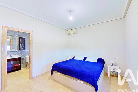 Casa in vendita a Dolores, Alicante, Spagna 3 camere da letto, 218.9 mq. N° 173062 - foto 7