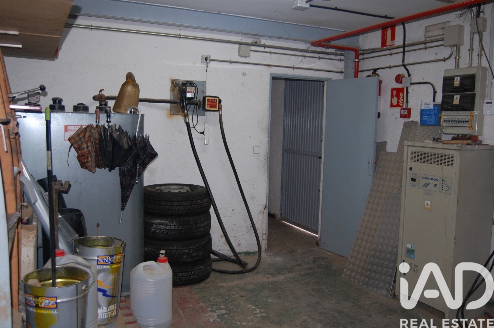 Gewerbeimmobilien in Humanes de Madrid, Madrid, Spanien 3 Schlafzimmer, 328 m2 Nr. 173067