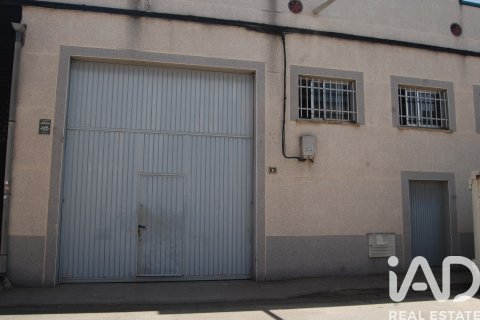 Продажа коммерческой недвижимости в Люди Мадрида, Мадрид, Испания 3 спальни, 328м2 №173067 - фото 1