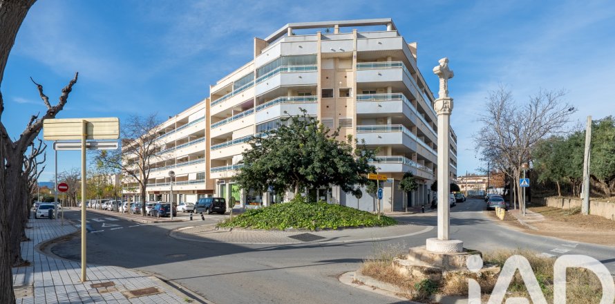 Apartment in Cambrils, Tarragona, Spain 2 bedrooms, 106 sq.m. No. 173064