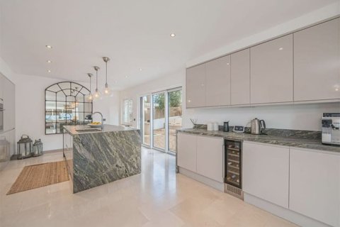 Huvila myytävänä Santa Ponsa, Mallorca, Espanja, 5 makuuhuonetta, 445 m2 No. 154665 - kuva 9