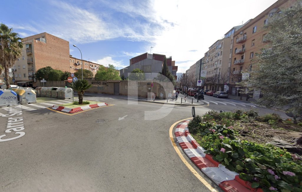Tontti Barcelona, Espanja 792 m2 No. 151874