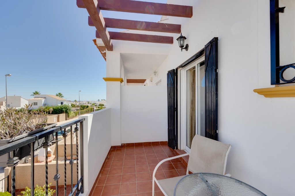 Casa adosada en Punta Prima, Alicante, España 2 dormitorios, 73 m2 No. 143995