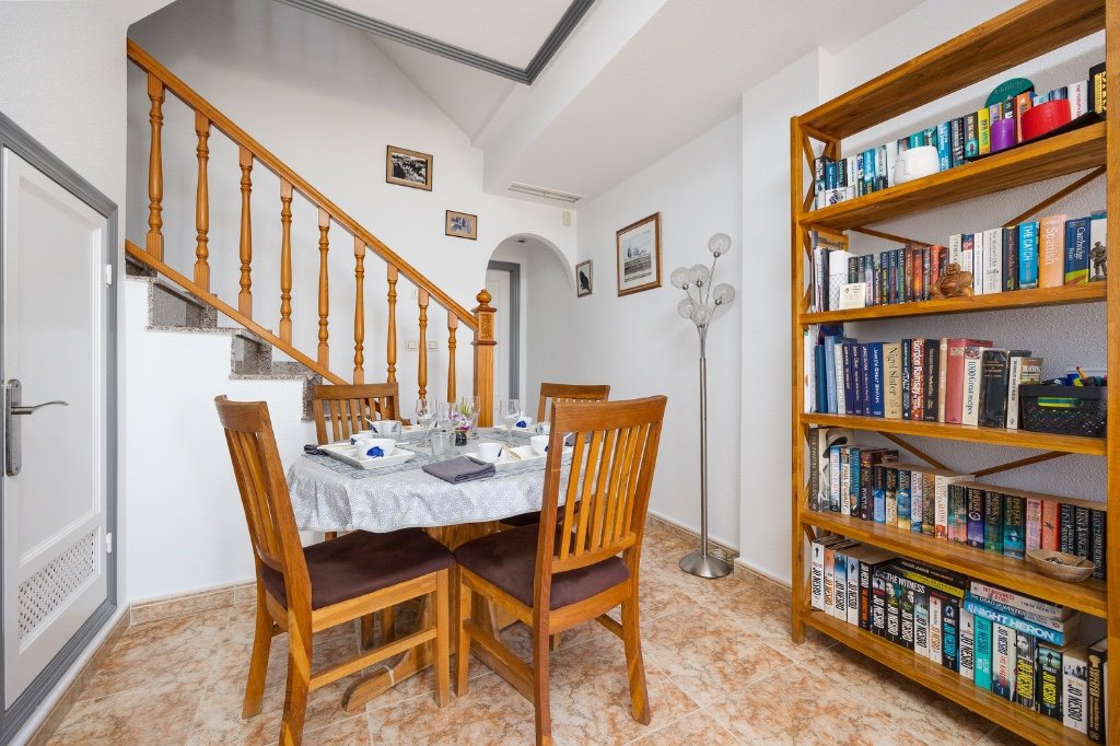 Casa adosada en Punta Prima, Alicante, España 2 dormitorios, 73 m2 No. 143995
