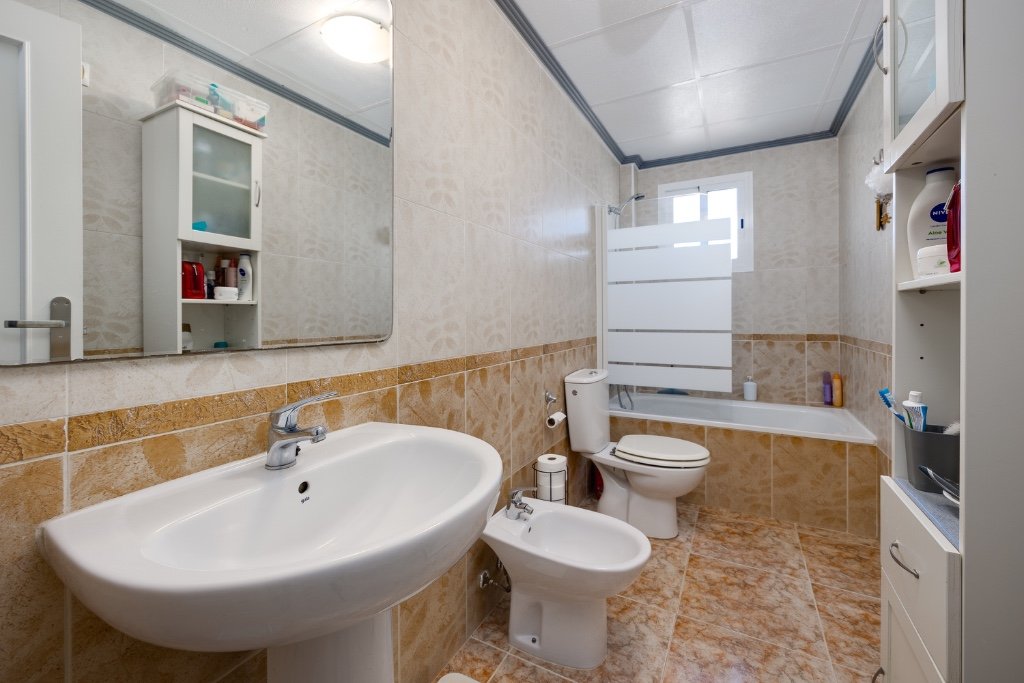 Casa adosada en Punta Prima, Alicante, España 2 dormitorios, 73 m2 No. 143995