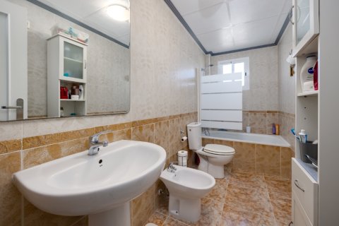 Rindu māja pārdošanā Punta Prima, Alicante, Spānijā 2 istabas, 73 m2 Nr. 143995 - attēls 29