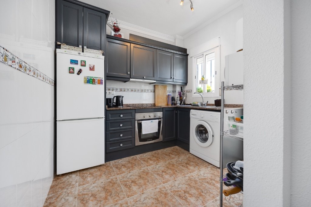 Casa adosada en Punta Prima, Alicante, España 2 dormitorios, 73 m2 No. 143995