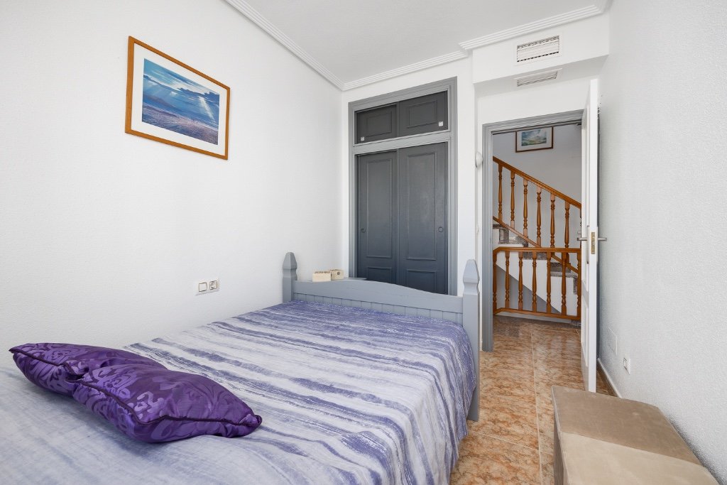 Casa adosada en Punta Prima, Alicante, España 2 dormitorios, 73 m2 No. 143995