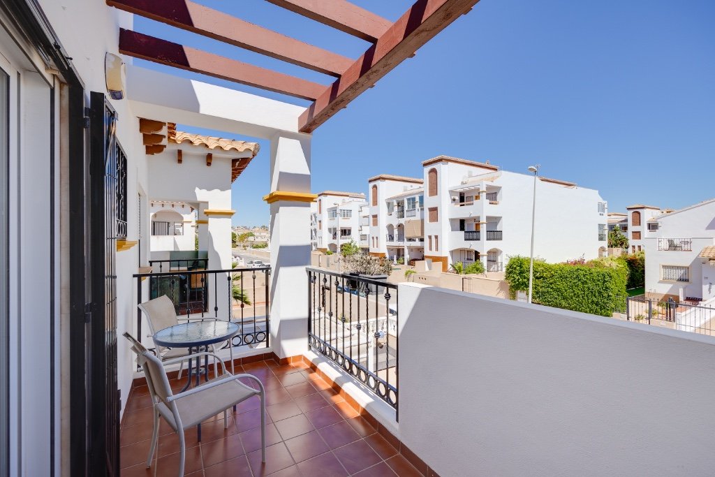 Casa adosada en Punta Prima, Alicante, España 2 dormitorios, 73 m2 No. 143995