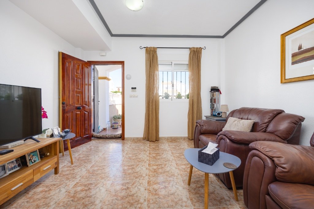 Casa adosada en Punta Prima, Alicante, España 2 dormitorios, 73 m2 No. 143995