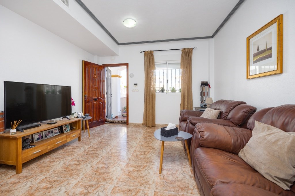 Casa adosada en Punta Prima, Alicante, España 2 dormitorios, 73 m2 No. 143995