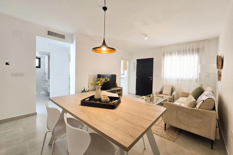 Bungalow en venta en Alicante, España 3 dormitorios, 78 m2 No. 143998 - foto 4