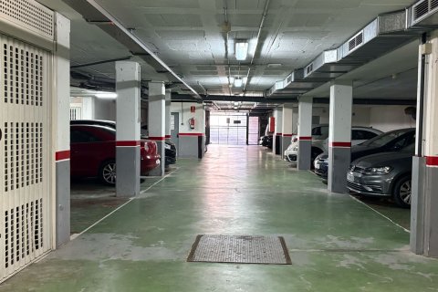 Продажа квартиры Барселона, Испания 2 спальни, 65м2 №134022 - фото 16