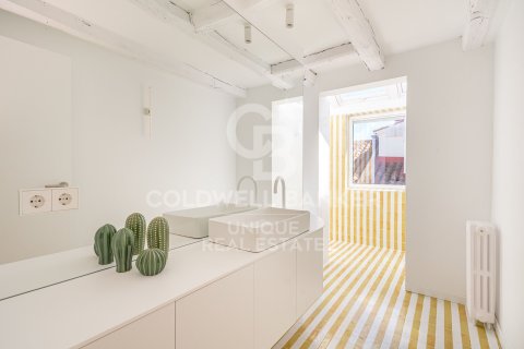 Takvåning till salu i Madrid, Spanien 4 sovrum, 305 kvm. Nr. 159962 - foto 21