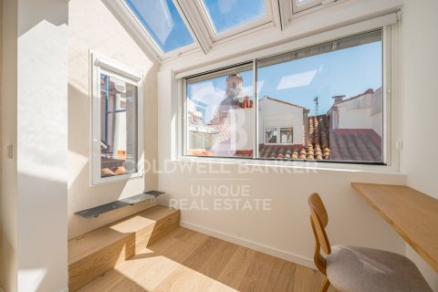 Takvåning till salu i Madrid, Spanien 4 sovrum, 305 kvm. Nr. 159962 - foto 4