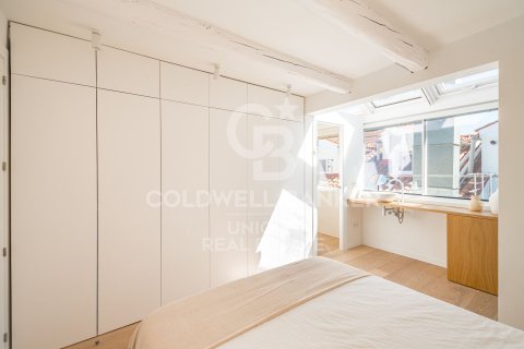 Takvåning till salu i Madrid, Spanien 4 sovrum, 305 kvm. Nr. 159962 - foto 10