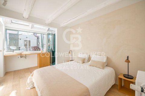 Takvåning till salu i Madrid, Spanien 4 sovrum, 305 kvm. Nr. 159962 - foto 8