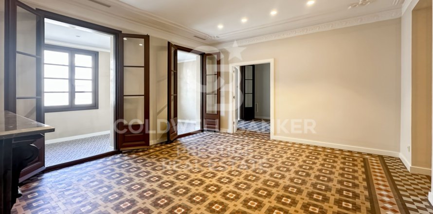 Huoneisto Barcelona, Espanja 3 makuuhuonetta, 160 m2 No. 159960