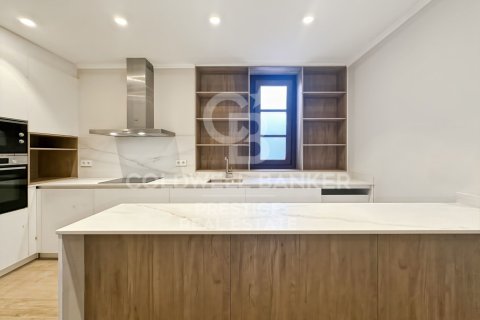 Apartamento en venta en Barcelona, España 3 dormitorios, 160 m2 No. 159960 - foto 5