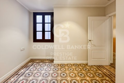 Huoneisto myytävänä Barcelona, Espanja, 3 makuuhuonetta, 160 m2 No. 159960 - kuva 21