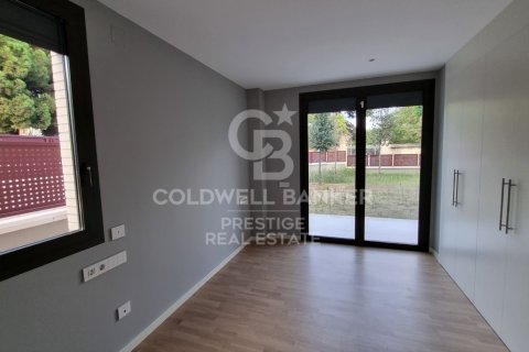 Dzīvoklis pārdošanā Premia De Dalt, Barcelona, Spānijā 2 istabas, 79 m2 Nr. 159963 - attēls 23